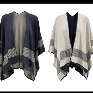 CAbi reversible cape Navy and Taupe color in cotton blend size M/L